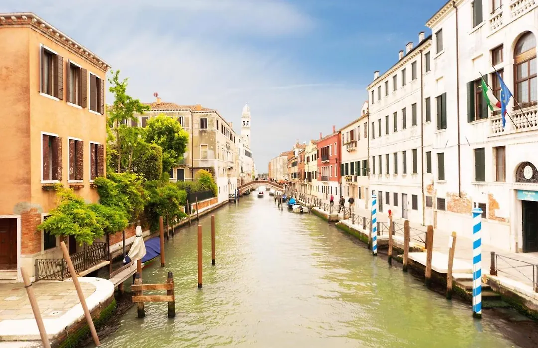 Just Urban Stays - Castello 5067 boutique apartment-1